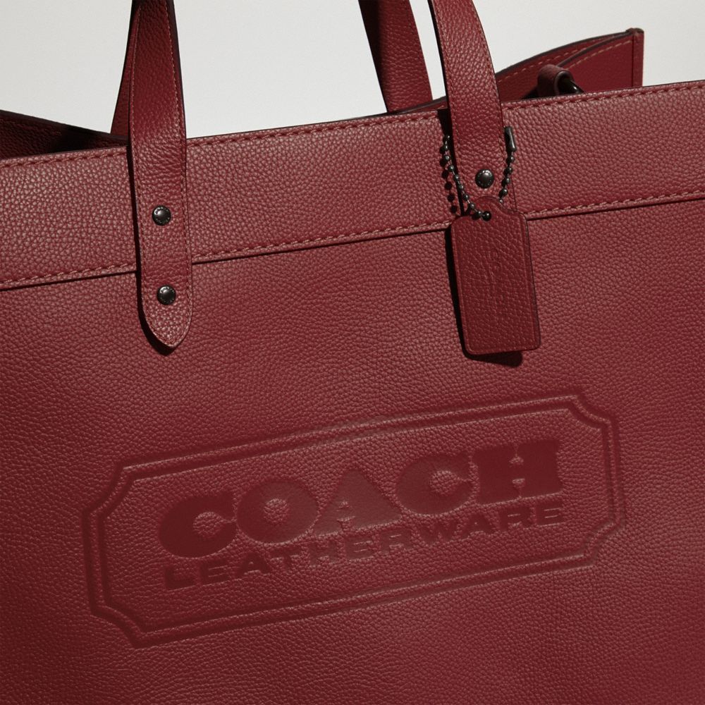 Bolsas Tote Coach Field Tote Bag 40 With Badge Feminino Vermelhas | PKTNYRE-86