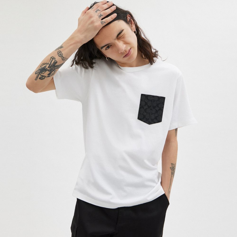 Tops Coach Essential Pocket T Shirt Masculino Branco Cinzentas | VLSCEJX-50